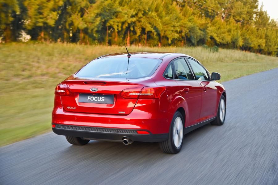  Ford Focus Sedan 2015 года  (ZA) (фото 21 из 29)
